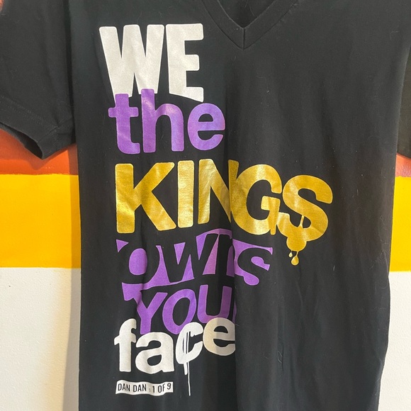 We The Kings Black V Neck T Shirt Size Small - Picture 3 of 3